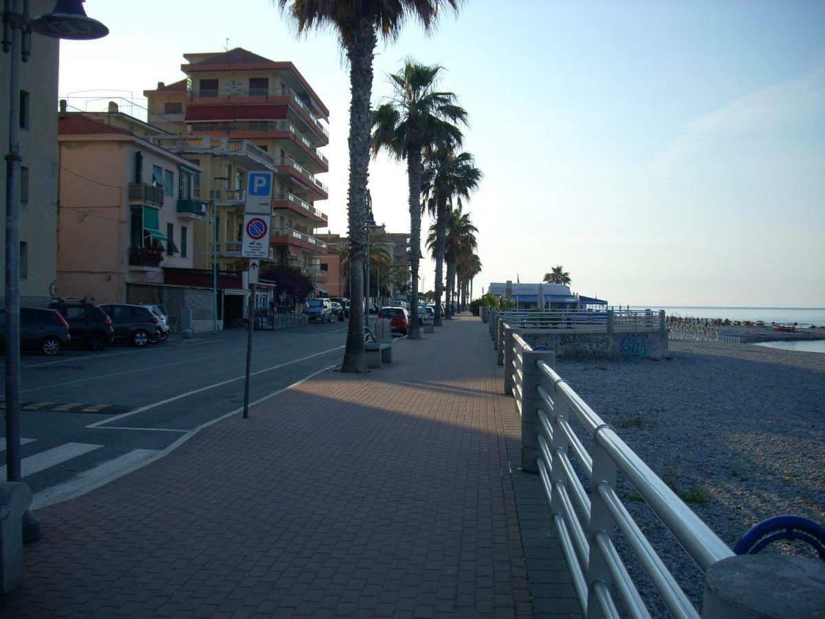 Appartamento Al Mare Di Ventimiglia Dış mekan fotoğraf